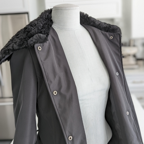 Beautiful Simon Chang Spring/fall jacket - Picture 4 of 9